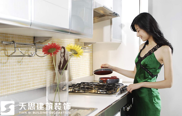 <a href=http://m.assetprecision.com/anli/ target=_blank class=infotextkey>合肥工裝</a>公司